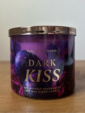 NEW Bath & Body Works DARK KISS 3 wick candle NEW